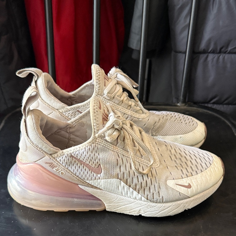Nike Air Max 270